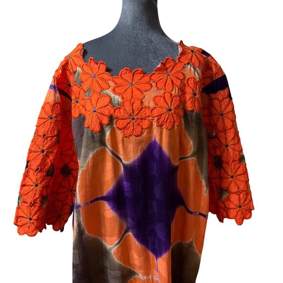 Handmade Floral Embroidered Tie-Dye Caftan Dress - Picture 2 of 6